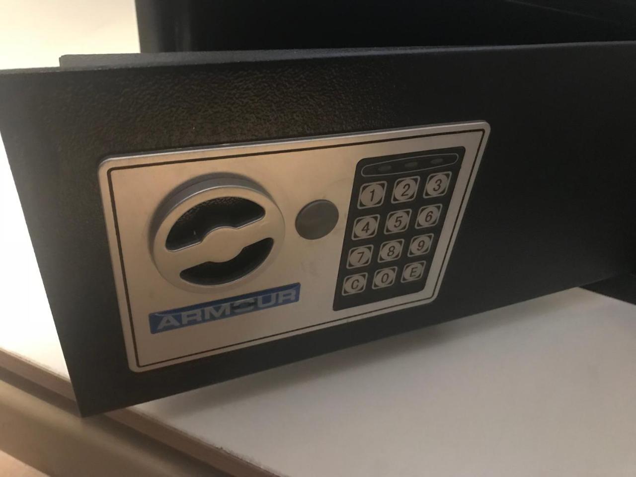 Regal Inn Hotel ミッドラント エクステリア 写真
