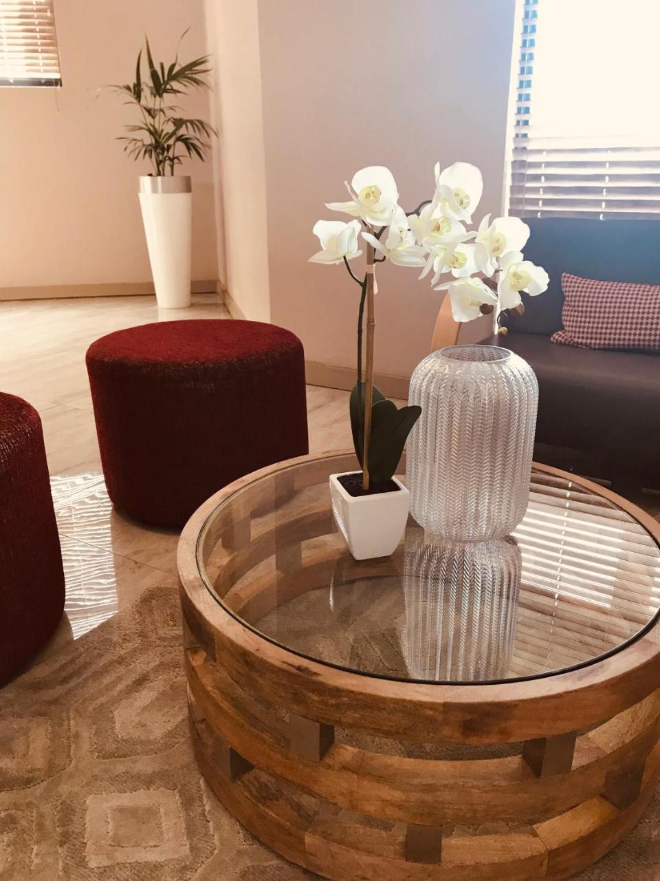 Regal Inn Hotel ミッドラント エクステリア 写真